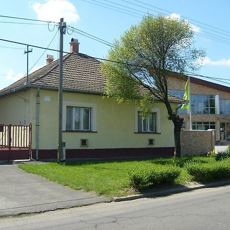 Toth Maganszallas Hajduszoboszlo Apartment Exterior photo